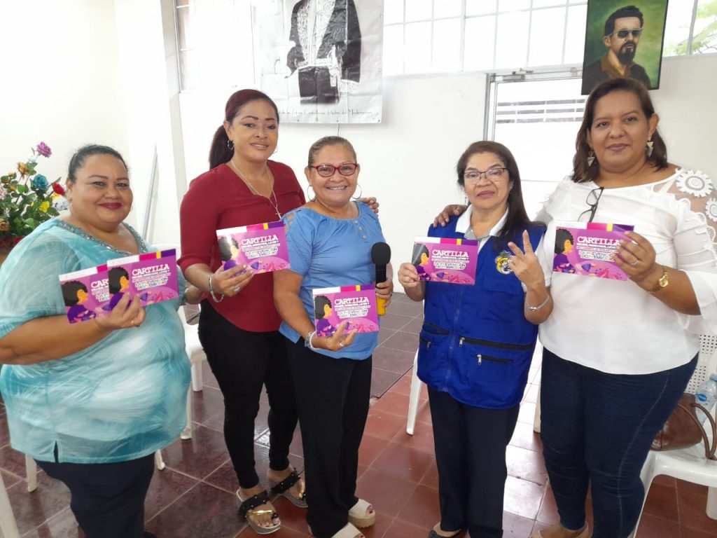 Mujeres (10)